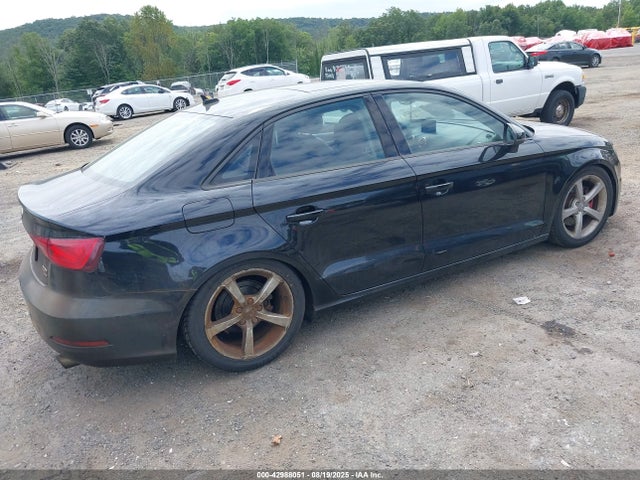 2015 AUDI A3 WAUBFGFF6F1046637 Photo 3