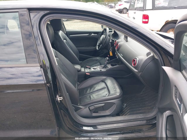 2015 AUDI A3 WAUBFGFF6F1046637 Photo 4