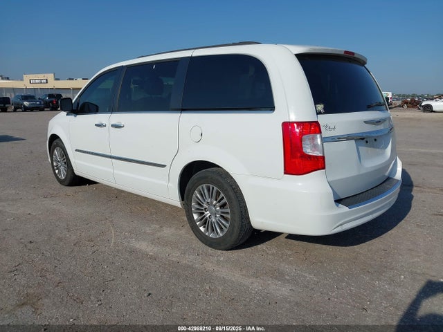 Chrysler 2014 2014 2C4RC1CG2ER464014 Image 3