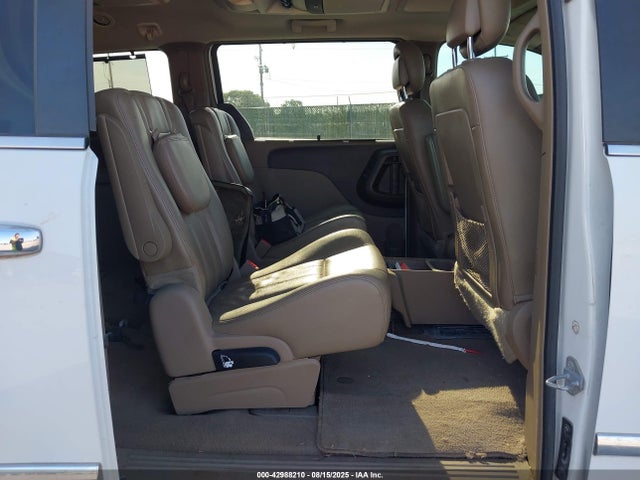 Chrysler 2014 2014 2C4RC1CG2ER464014 Image 8