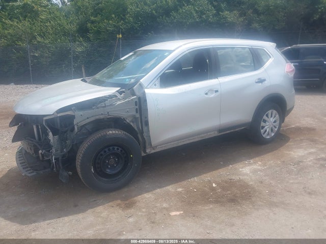Nissan 2016 2016 KNMAT2MV4GP625032 Image 2