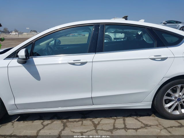 3FA6P0HD5LR183094 Ford 2020