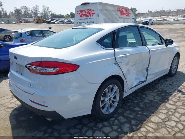 3FA6P0HD5LR183094 Ford 2020