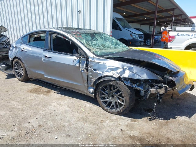 2025 TESLA MODEL 3 5YJ3E1EA9SF918372 Photo 0