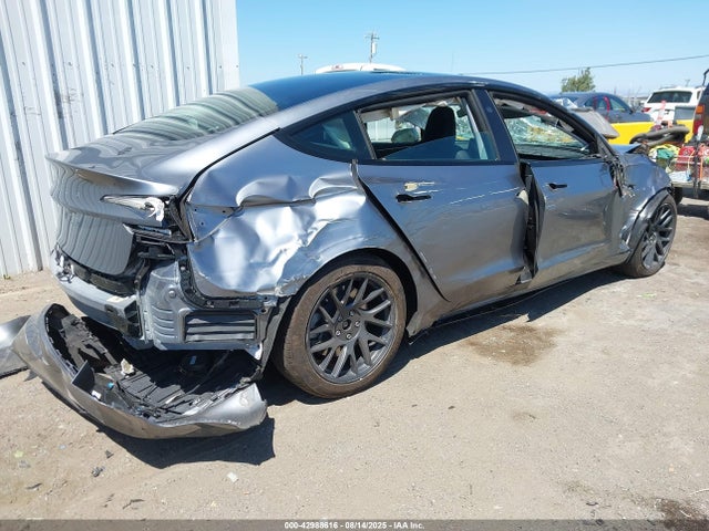 2025 TESLA MODEL 3 5YJ3E1EA9SF918372 Photo 3