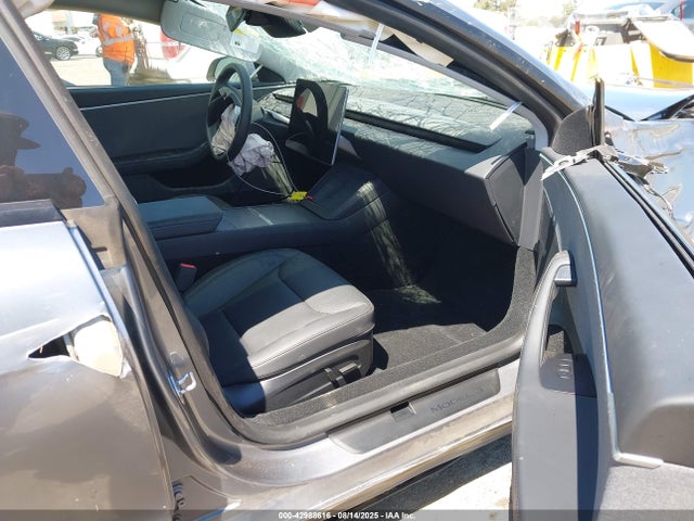 2025 TESLA MODEL 3 5YJ3E1EA9SF918372 Photo 4