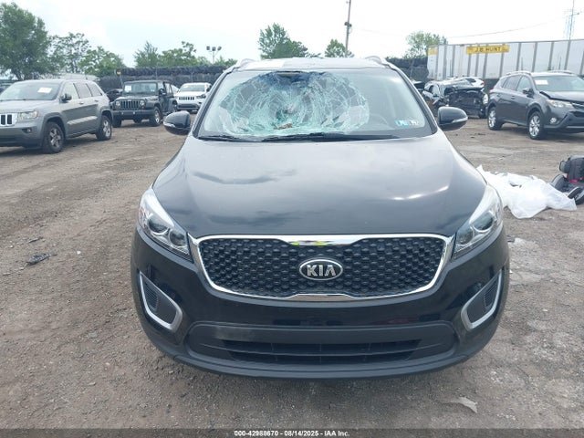 5XYPGDA59HG228371 KIA 2017