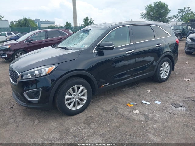 5XYPGDA59HG228371 KIA 2017