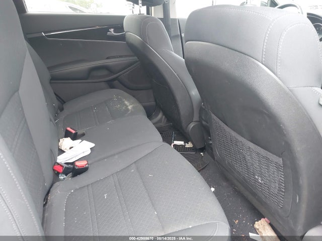 5XYPGDA59HG228371 KIA 2017