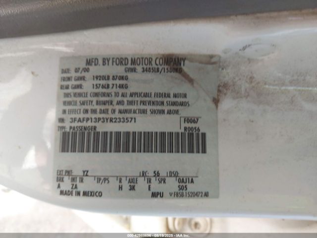 2000 FORD ESCORT 3FAFP13P3YR233571 Photo 8