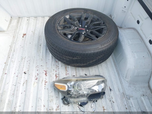 GMC l84 2023 3GTPHCEDXPG290936 Image 12