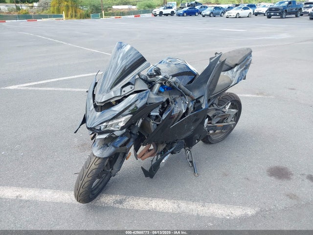 Kawasaki Ninja 400 2018 JKAEXKH13JDA05694 Image 2