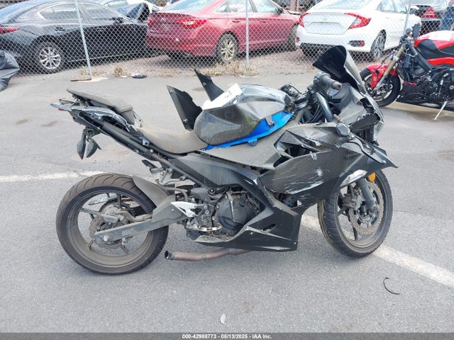 Kawasaki Ninja 400 2018 JKAEXKH13JDA05694 Image 11
