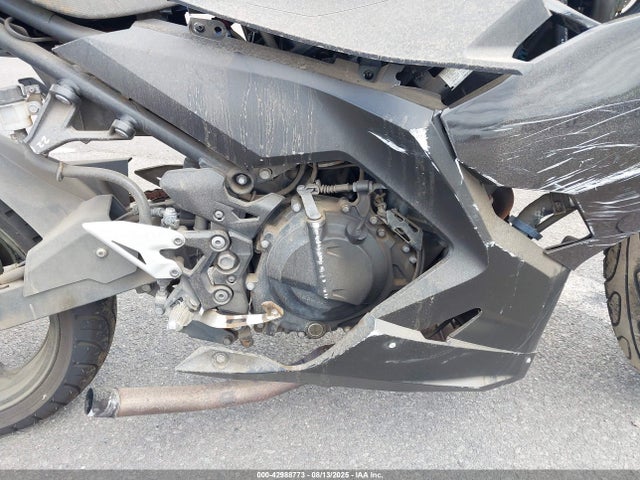 Kawasaki Ninja 400 2018 JKAEXKH13JDA05694 Image 8