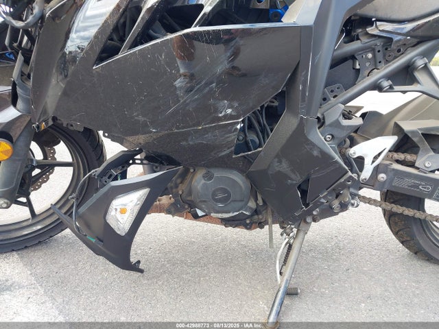 Kawasaki Ninja 400 2018 JKAEXKH13JDA05694 Image 9