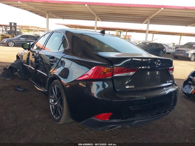 Lexus IS 2018 JTHBZ1D21J5032930 Image 3
