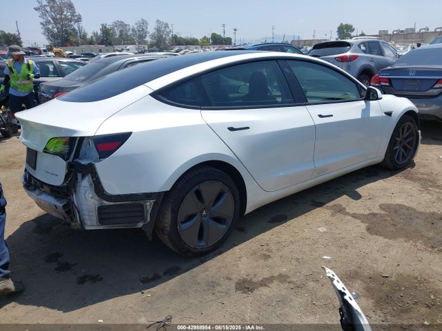 2022 TESLA MODEL 3 5YJ3E1EB7NF181671 Photo 3