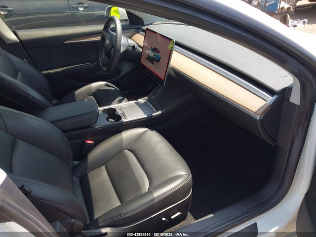 2022 TESLA MODEL 3 5YJ3E1EB7NF181671 Photo 4