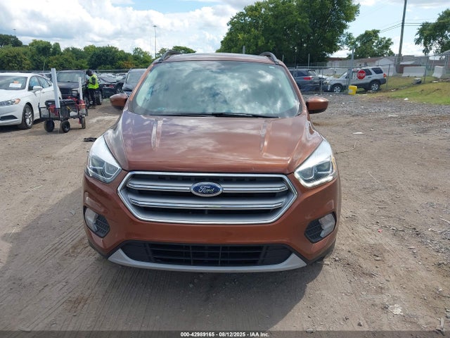 1FMCU9G99HUB95803 Ford 2017