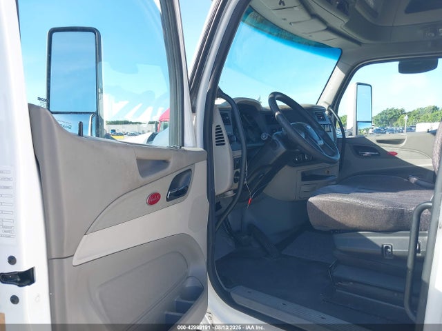 42989191 :رقم المزاد ، 1XPBDP9X1KD492330 vin ، 2019 Peterbilt 579 مزاد بيع