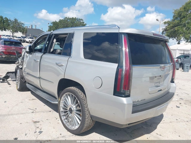 2017 CADILLAC ESCALADE 1GYS3AKJ9HR204048 Photo 2