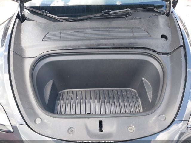 2024 TESLA MODEL Y 7SAYGAEEXRF117904 Photo 9