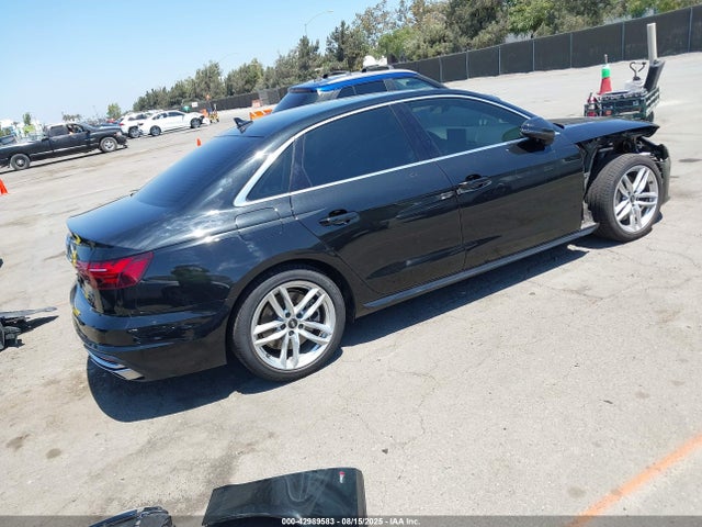 2022 AUDI A4 WAUEAAF47NN008865 Photo 3