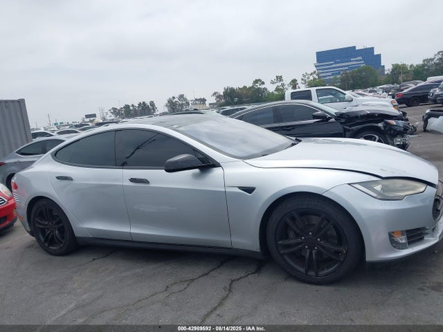 Tesla MODEL S 2014 5YJSA1H18EFP66818 Image 12