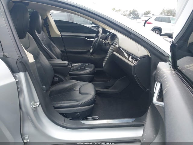 2014 TESLA MODEL S 5YJSA1H18EFP66818 Photo 4