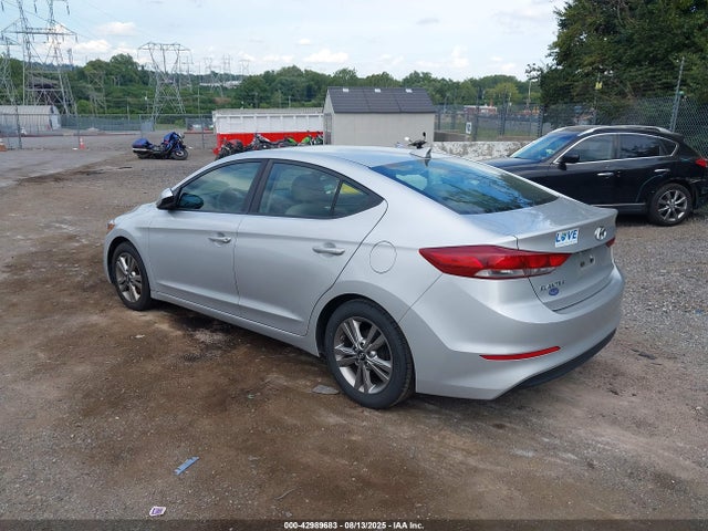 KMHD84LF4HU224020 Hyundai Elantra