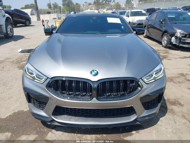 WBSAE0C05NCH30649 BMW M8
