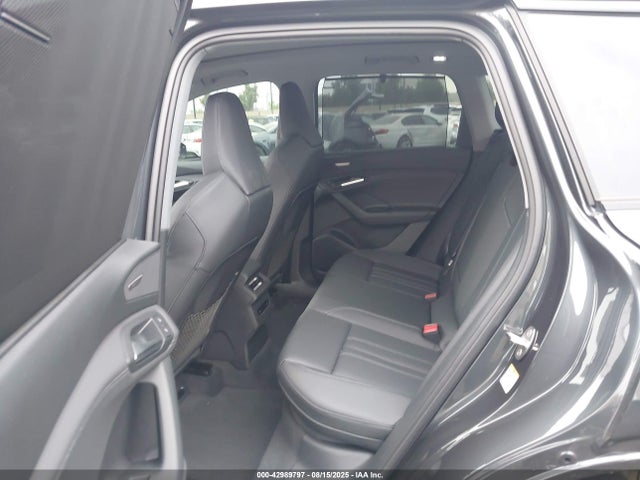 Audi Q6 2025 WA124BGF0SA042016 Image 8