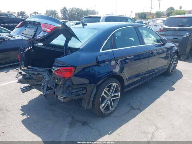 2019 AUDI A3 WAUAUGFFXK1015371 Photo 3