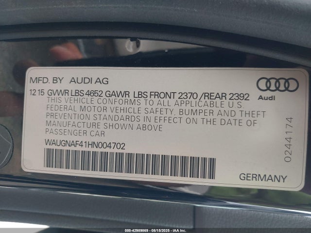 2017 AUDI A4 WAUGNAF41HN004702 Photo 8