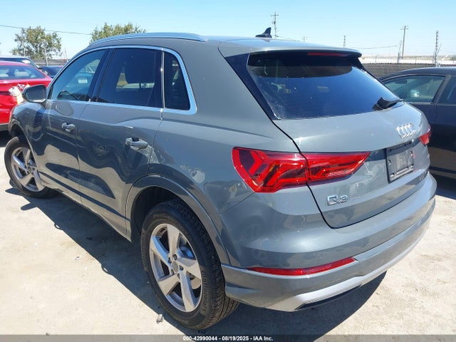 2019 AUDI Q3 WA1BECF38K1082774 Photo 2