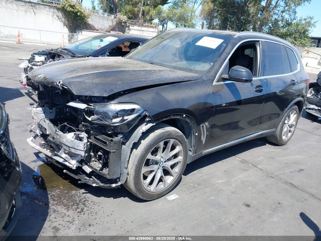 BMW X5 2019 5UXCR6C54KLK80096 Image 2