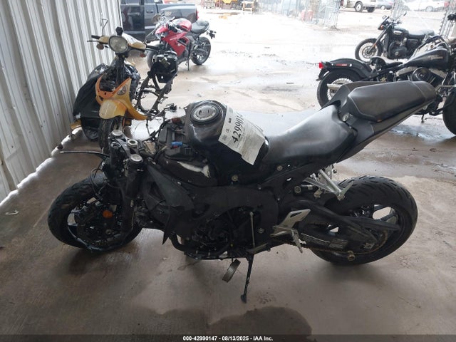 2016 Honda Cbr1000 Rr მანქანა იყიდება აუქციონზე, vin: JH2SC5906GK800680, აუქციონის ნომერი: 42990147