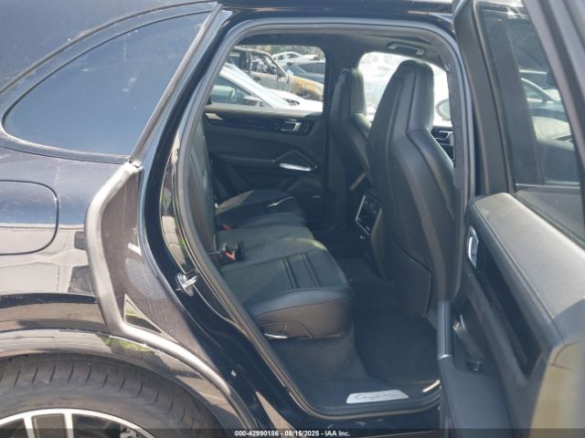 2021 PORSCHE CAYENNE WP1AF2AYXMDA36018 Photo 7