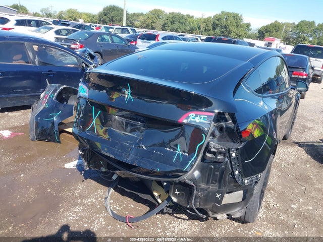 2021 TESLA MODEL Y 5YJYGDEE0MF193851 Photo 3