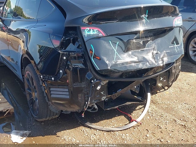 2021 TESLA MODEL Y 5YJYGDEE0MF193851 Photo 5