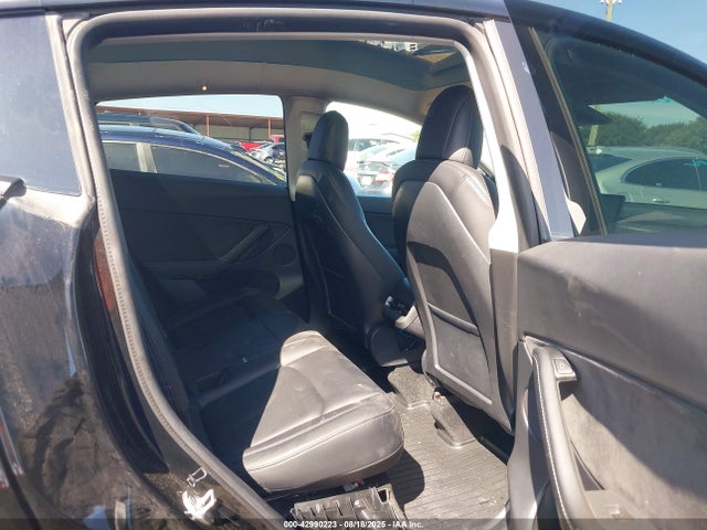2021 TESLA MODEL Y 5YJYGDEE0MF193851 Photo 7
