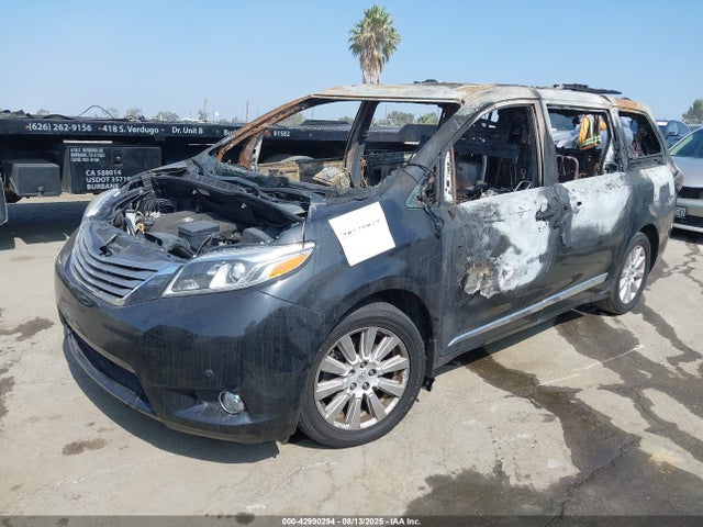 5TDDZ3DC6HS160678 Toyota Sienna Limited Premium 7 Passenger