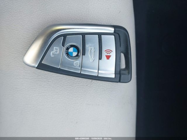 2021 BMW X5 5UXCR6C09M9F47126 Photo 10