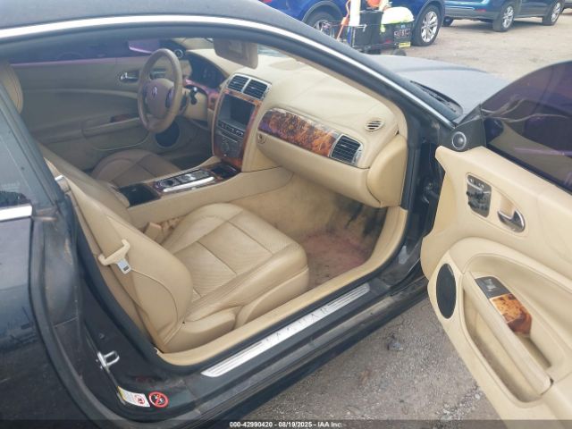 2010 JAGUAR XK SAJWA4FB9ALB34324 Photo 4
