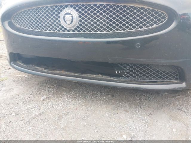 2010 JAGUAR XK SAJWA4FB9ALB34324 Photo 5