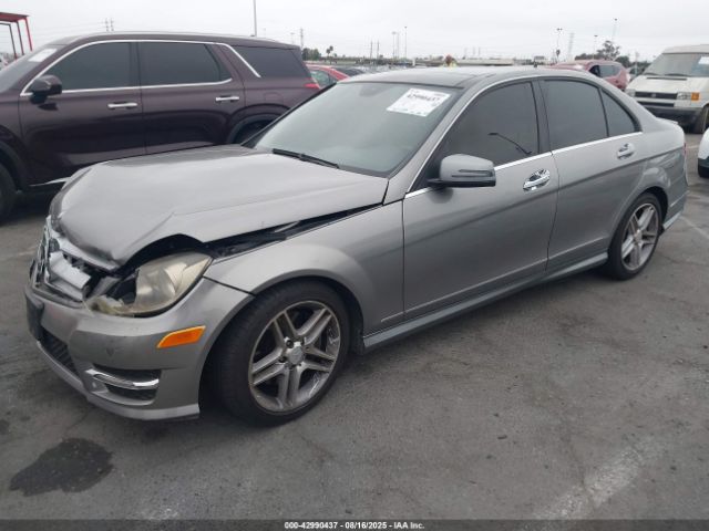 2013 MERCEDES-BENZ C 350 WDDGF5HBXDA776626 Photo 1