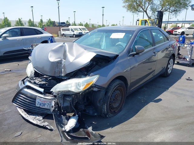 Toyota 2ar-fe 2017 4T1BF1FK4HU329189 Image 2