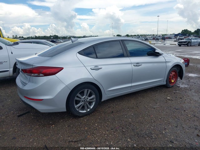 Hyundai 2017 2017 KMHD84LF5HU303423 Image 4