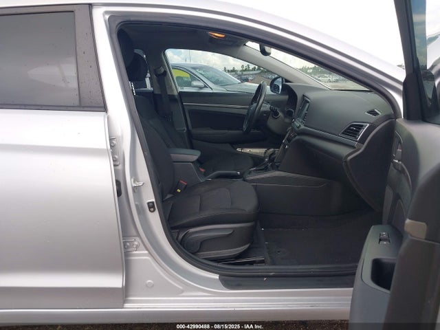 Hyundai 2017 2017 KMHD84LF5HU303423 Image 5