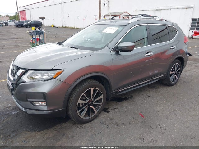 Nissan 2017 2017 JN8AT2MV2HW285696 Image 2